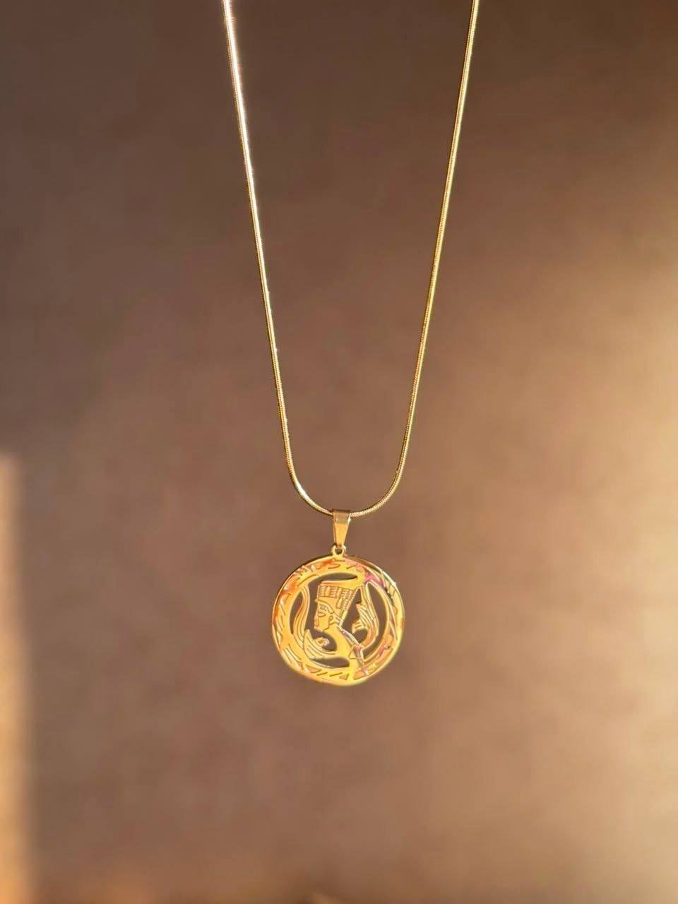 2026/07/1000384905.jpg Isis Coin - Image 1